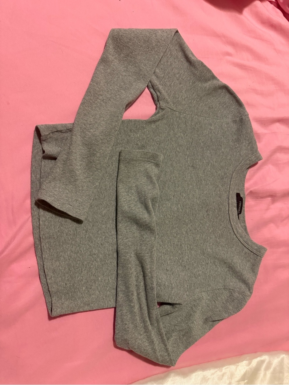 Forever 21 Gray Long Sleeve Crewneck Top